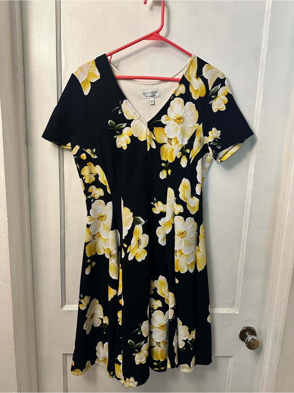 Women’s Black Floral V‑Neck Dress with Yellow Flowers